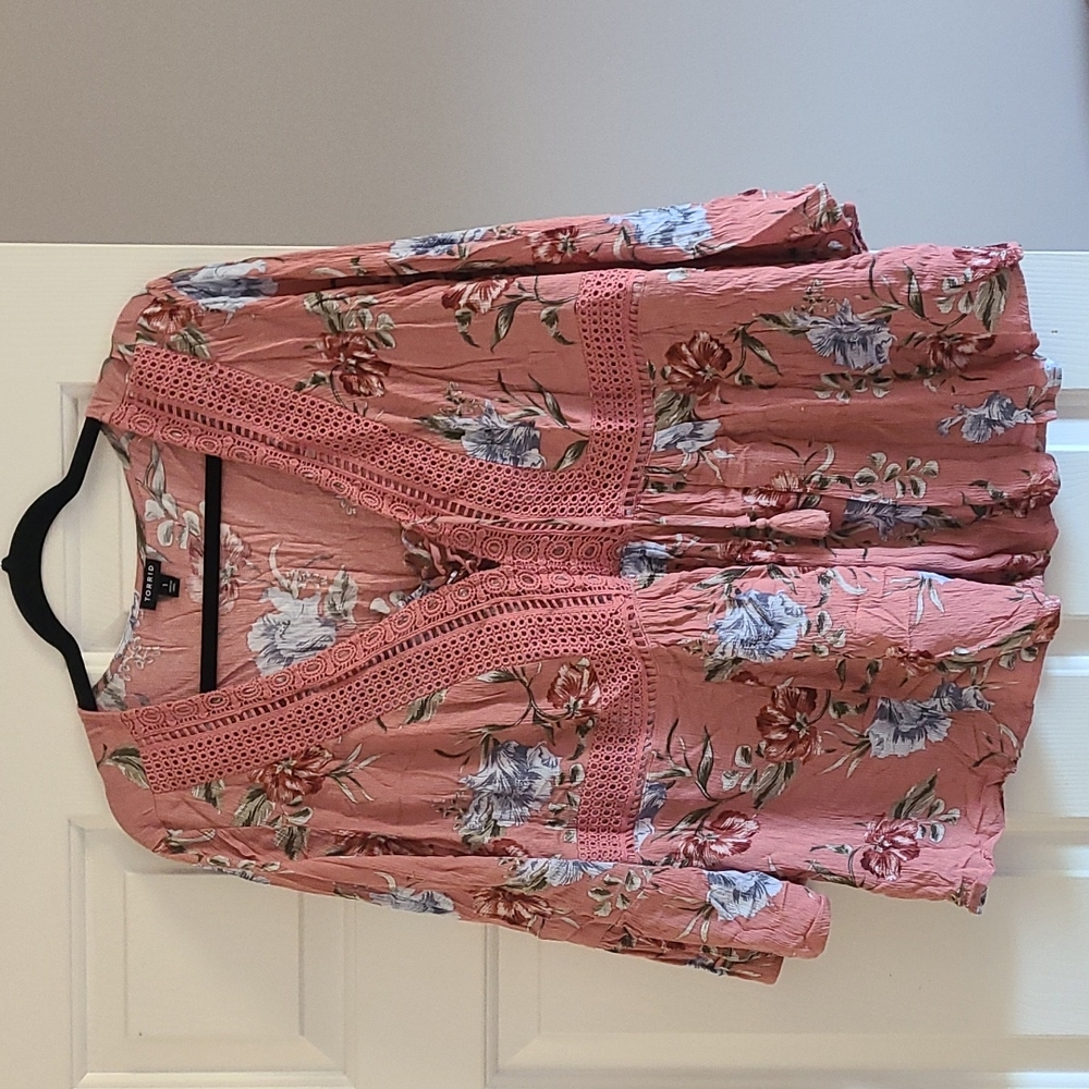 Torrid size 1 Coral